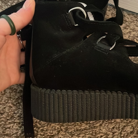 Lace-up Sandals! - Picture 3 of 5